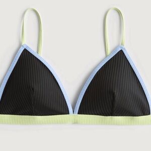 Hollister Ribbed Triangle Bikini Top Size XS New in Package